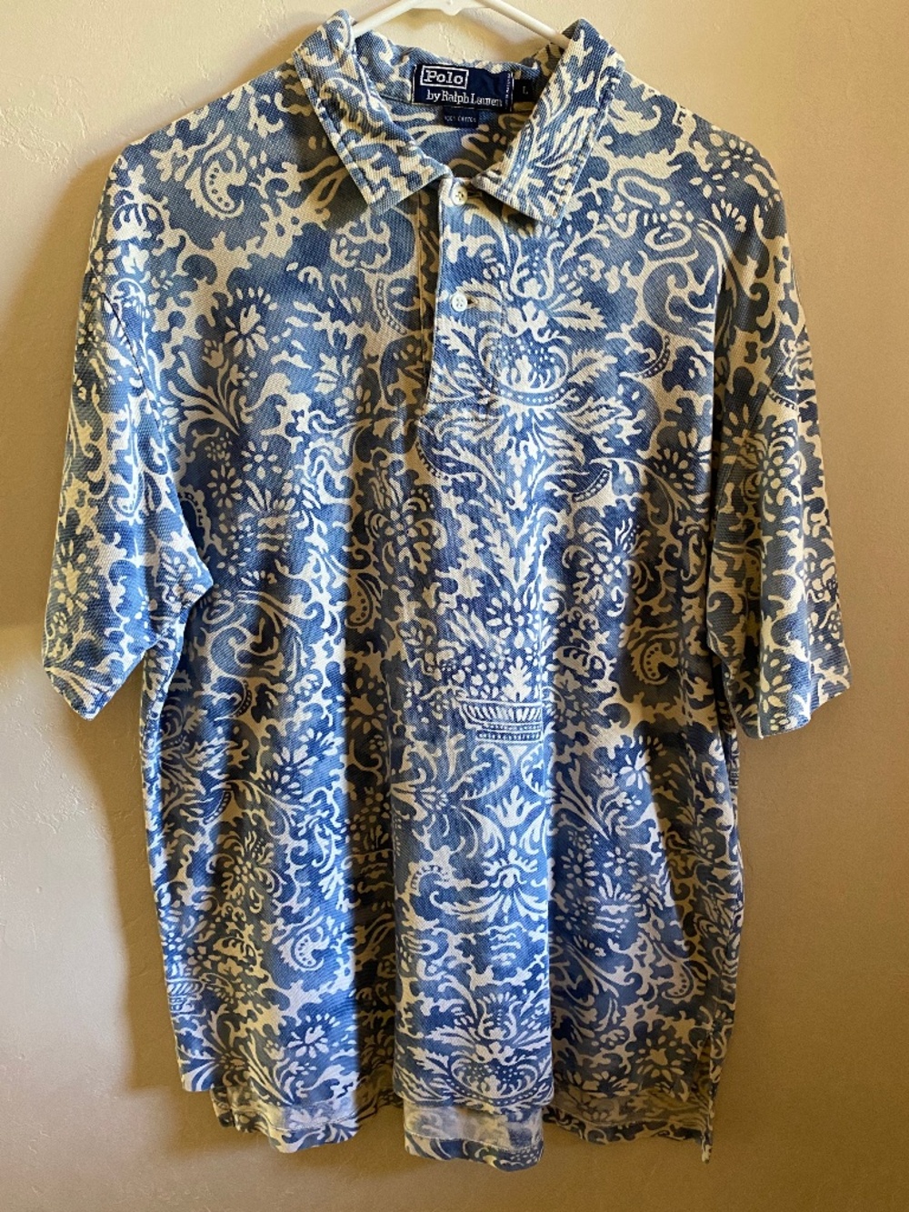 Polo by Ralph Lauren Mens size large blue/cream patterned shirt.